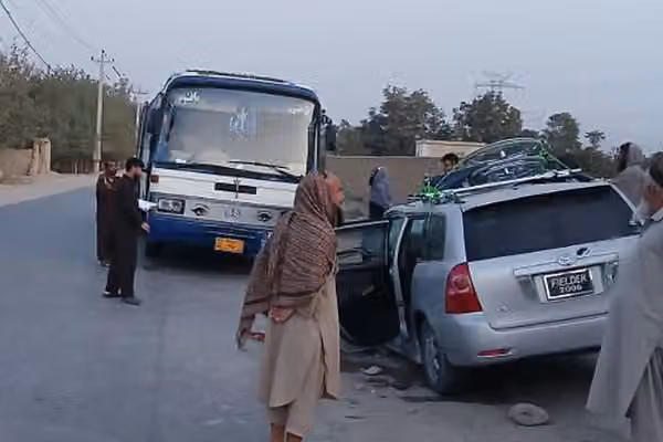 حادثه ترافیکی در تخار جان دستکم هشت نفر را گرفت
