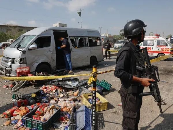 چینايي رسنۍ: چین پر طالبانو فشار راوړي چې په پاکستان کې د دې هېواد پر ګټو بریدونه ودروي