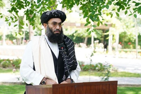واکنش‌ها به ملی و رسمی خواندن زبان‌ها؛ حنفی می‌گوید طالبان متعصب نیستند