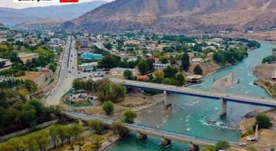 په بدخشان کې امو سيند ته د موټر پرېوتو له امله شپږ تنه مړه او څلور ټپيان شول