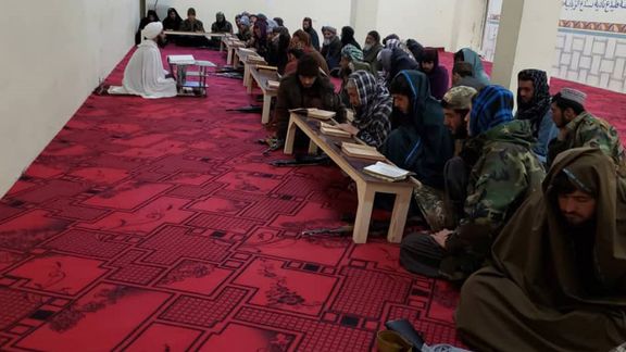 په سرپل کې د طالبانو د والي په امر په رسمي وخت کې دولتي کارکوونکو ته د قران تفسير شروع شوی