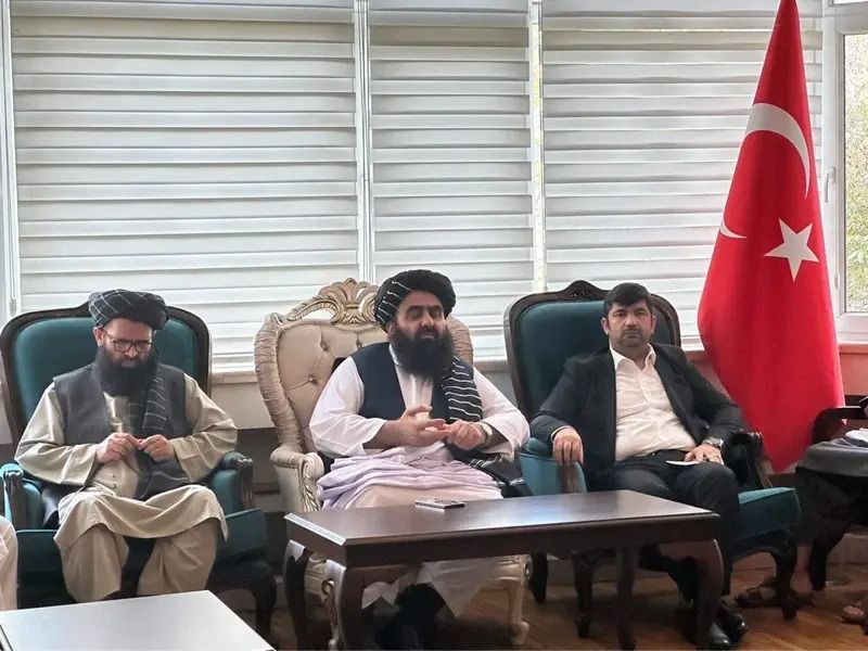 د طالبانو بهرنیو چارو وزیر له لسو ورځو راهیسې په ترکیه کې دی