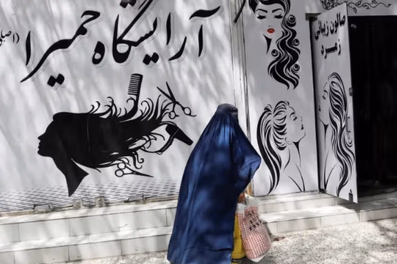 خبراء الأمم المتحدة يدعون إلى الاعتراف بـ«الفصل الجنسي» في أفغانستان