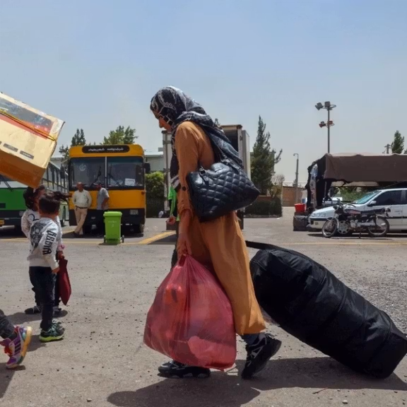 واشنگتنپست: بازگشتکنندگان افغان از آینده خود زیر سلطه طالبان هراس دارند