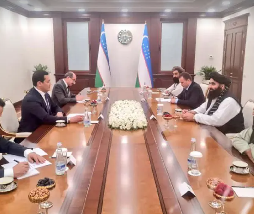 Muttaqi, Head of Uzbekistan’s Presidential Administration Discuss Bilateral Relations