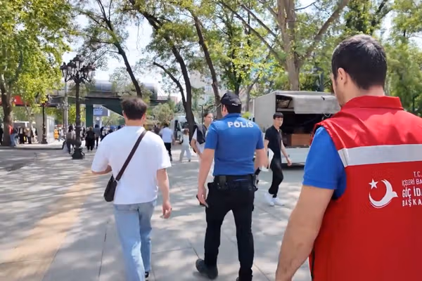 ترکیه در سال جاری میلادی بیش از ۹ هزار مهاجر افغان را بازداشت کرده است