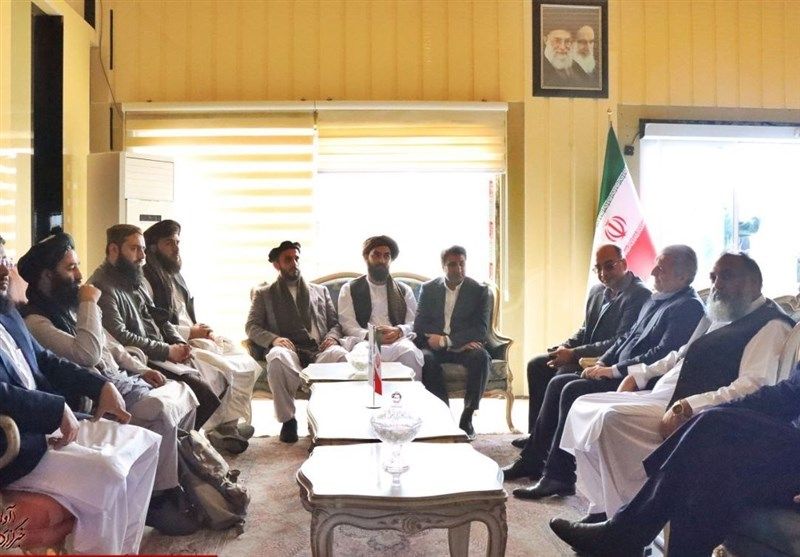 ایران ته د طالبانو تللي پلاوي په چابهار بندر کې د ځینې پروژو د بنسټ ډبره کېښوده