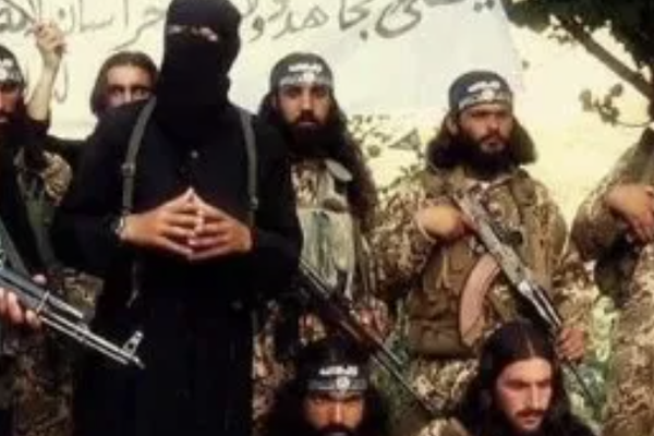 الاستخبارات الأميركية: القاعدة وداعش أبرز تهديد لواشنطن