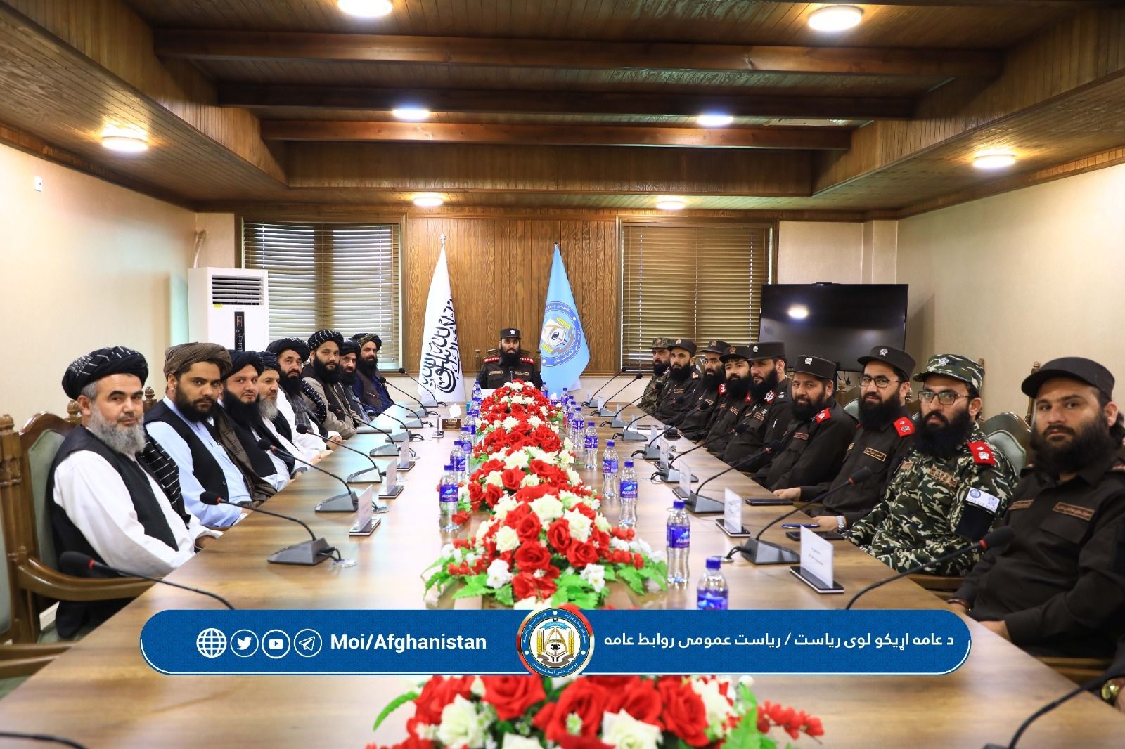 طالبان: نظامي مسوولین او منسوبین مکلف دي، چې د دندې پرمهال له ټاکلي یونیفورم ګټه واخلي