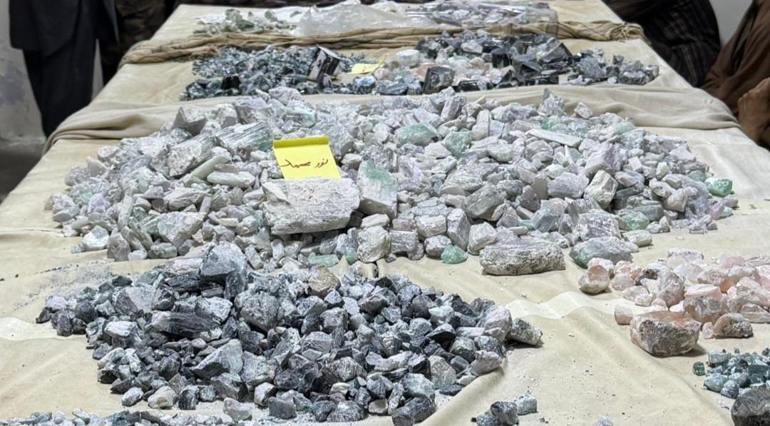 طالبانو په کونړ کې ۱۶۰۰ کیلوګرامه ګرانبیه او نیمه ګرانبیه تیږې پلورلې