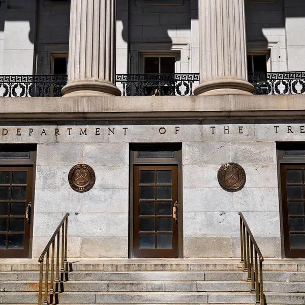 وزارت خزانه‌داری امریکا سیاست ریاضتی را برای جبران بدهی دولت در پیش می‌گیرد 