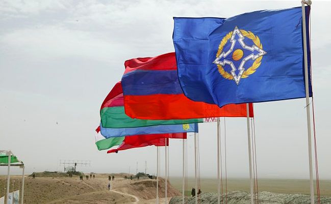 د ګډ امنیتي تړون سازمان وايي چې د پاکستان او طالبانو ترمنځ جګړه څاري