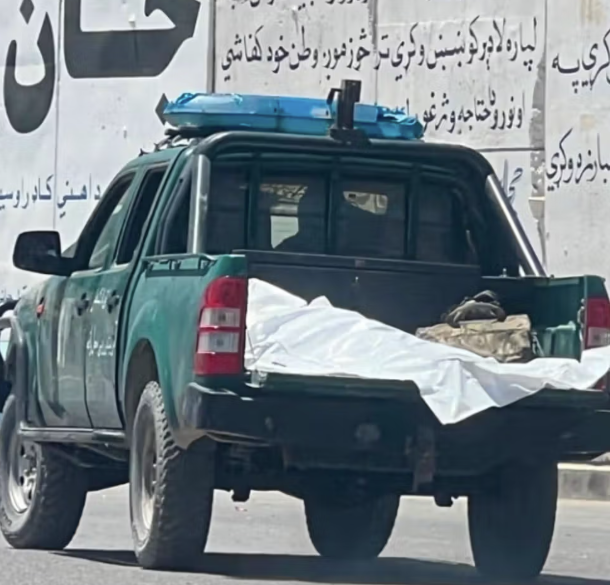 شهود في قندهار: نقل يومي لجثث مجهولة الهوية بواسطة مركبات طالبان