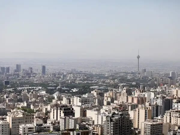 پولیس ایران: یک دختر ١٣ ساله افغان به دلیل غذا نخوردن پس از ضرب و شتم به قتل رسید