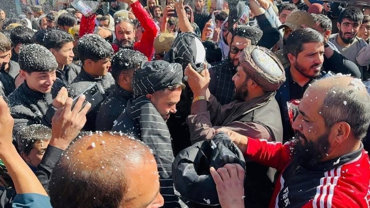 په خوست او پکتیا کې د فوټسال د ملي لوبډلې تود هرکلي پراخ مثبت غبرګونونه راپارولي دي