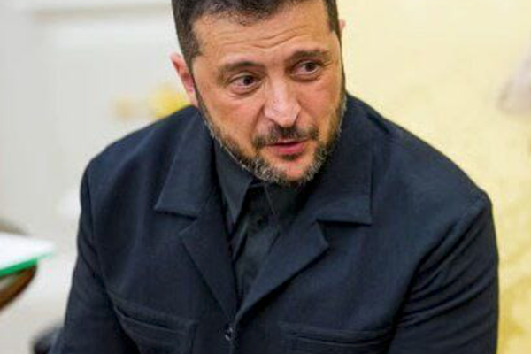 د اوکراین او روسیې کړکېچ؛ زېلنسکي له امریکایي استازو سره د خبرو اترو وړاندیز کړی