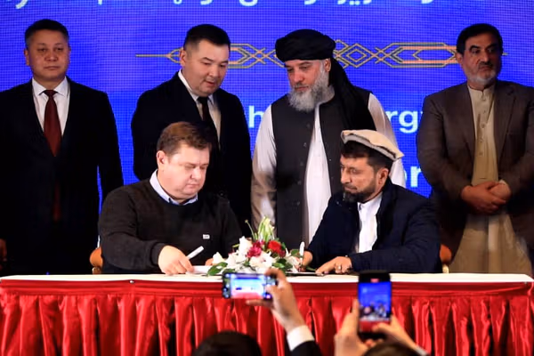 طالبان از امضای توافقنامههای تجاری با قرغیزستان خبر داد