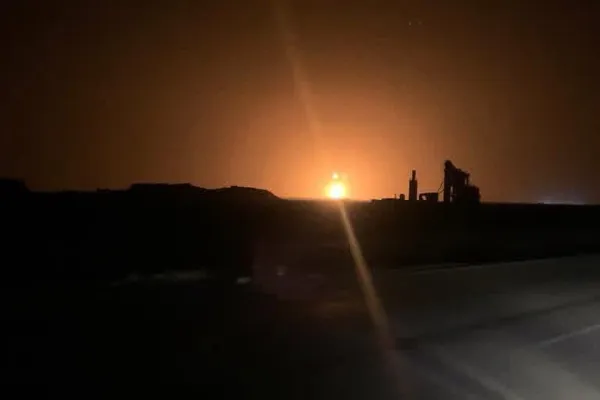 پاکستان د جمعې په شپه د افغانستان په درېیو ولایتونو کې هوايي بریدونه وکړل