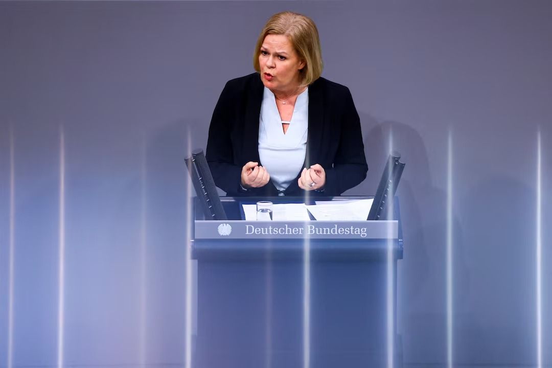 تعداد درخواست‌های پناهندگی در دو سال گذشته در آلمان به نصف کاهش یافته است 