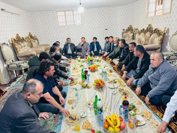 نظامالدین قیصاری و شماری از اعضای حزب جنبش ملی در تهران