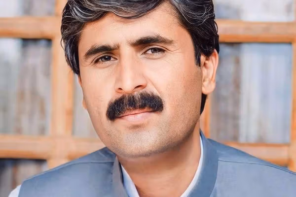 منظور پښتین په سوات کې د پښتون ژغورنې غورځنګ د مخکښ غړي پر وژلو خواشني ښودلې