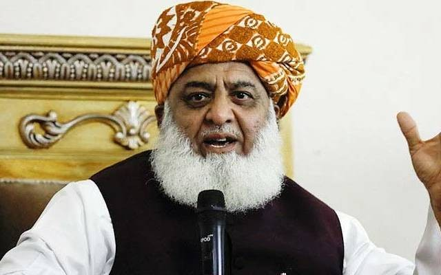 د پاکستان سیاسي کړکېچ؛ ملا فضل الرحمان په پاکستان کې د بیا ځلې ټاکنو د کېدو غوښتنه کړې