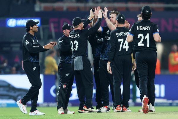پیروزی قاطع نیوزیلند مقابل افریقای جنوبی و صعود به دیدار نهایی جام جهانی کریکت