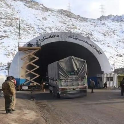 د سالنګ لویه لار تر لوی اختر وروسته د بار وړونکو موټرو پر مخ تړل کېږي