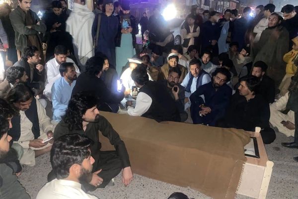 په تیرا کې د هاوان مرمیو د لګېدو له امله ۵ ملکیان وژل شوي او ۷ نور ټپیان دي