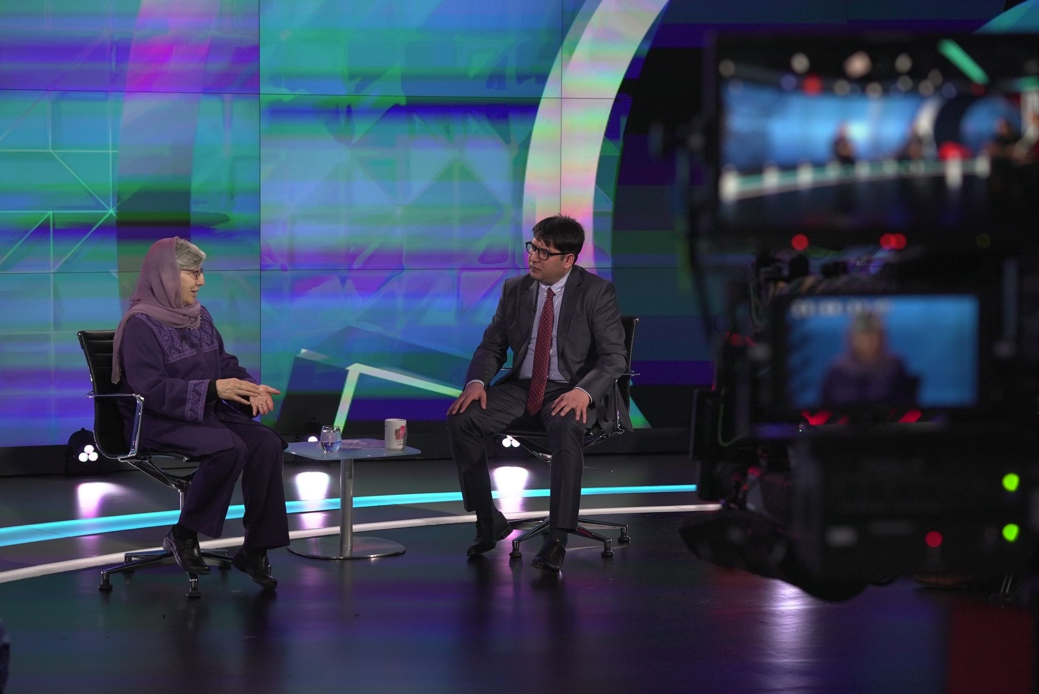 سیما سمر مهمان هارون نجفی‌زاده در برنامه میدان