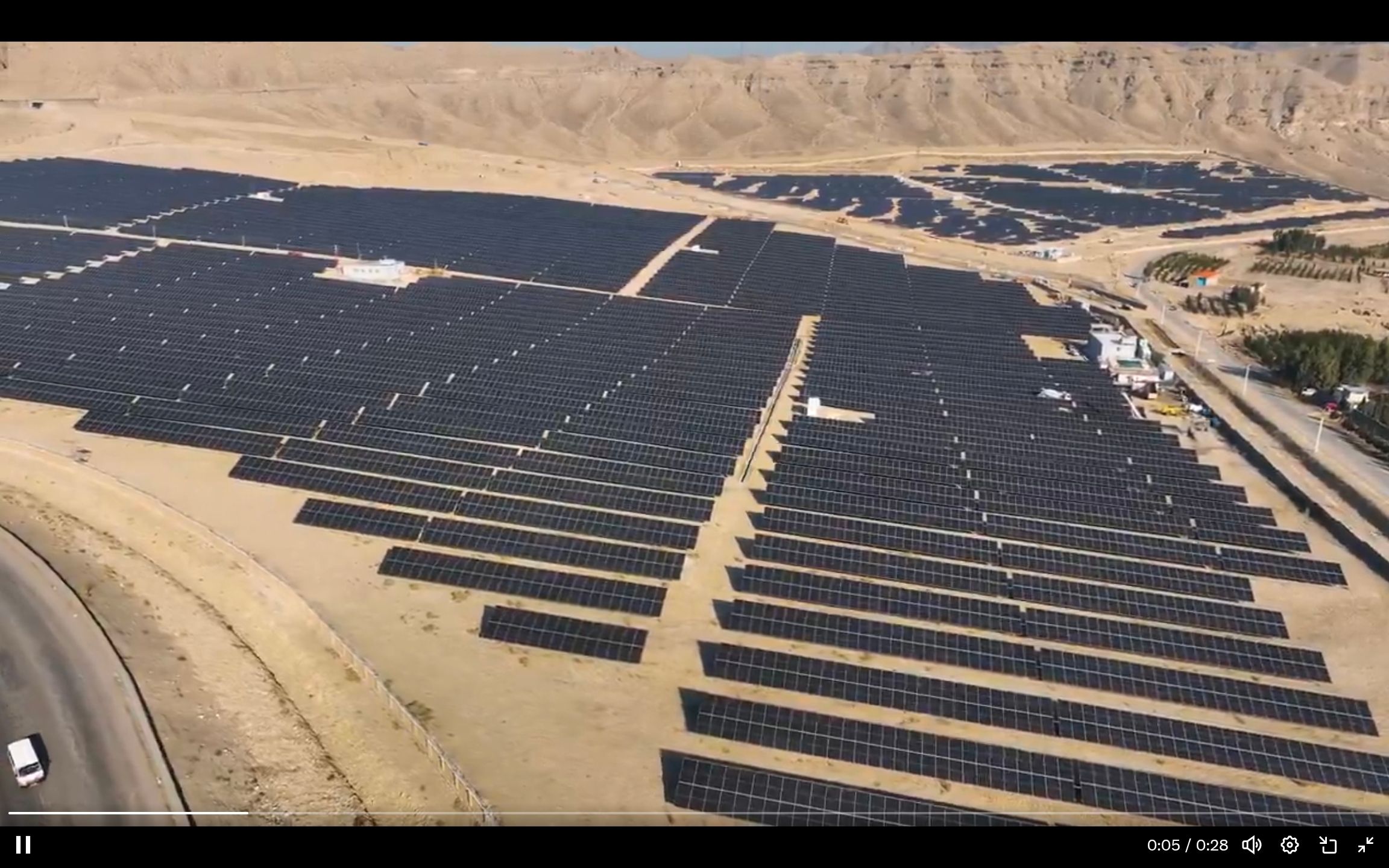 افتتاح پروژه برق آفتابی نغلو؛ طالبان می‌گوید افغانستان به ۱۵ هزار میگاوات برق نیاز دارد