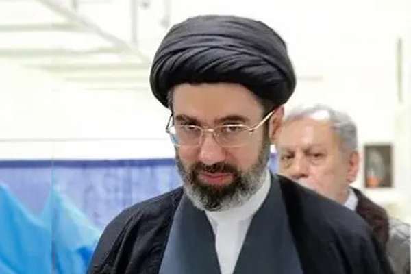 مجتبی خامنهيي: ایران امریکا ته نه هېرېدونکي درسونه لري