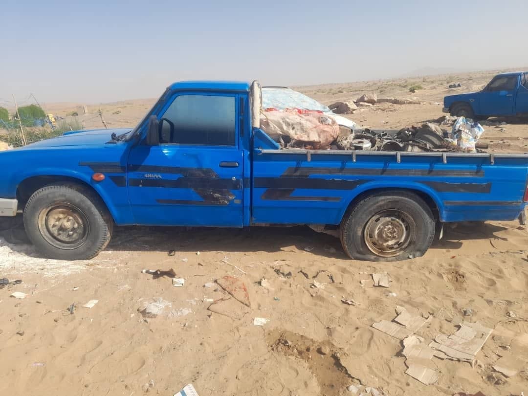طالبان وايي په هلمند کې یې نږدې ۱۸ ټُنه قاچاقي صادراتي او وارداتي توکي ترلاسه کړي دي