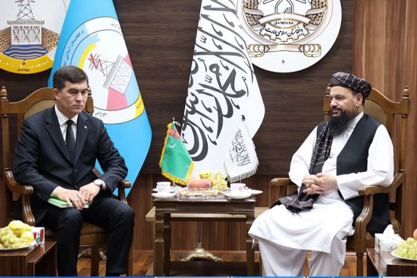 د طالبانو او ترکمنستان د انرژۍ وزیران کابل ته د برېښنا پر لېږد او ټاپ پروژې غږیدلي