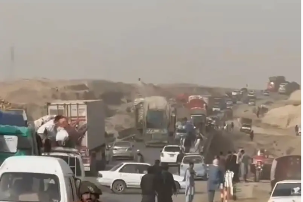 Protesters Against Deportation Of Afghan Migrants Block Chaman-Quetta Highway