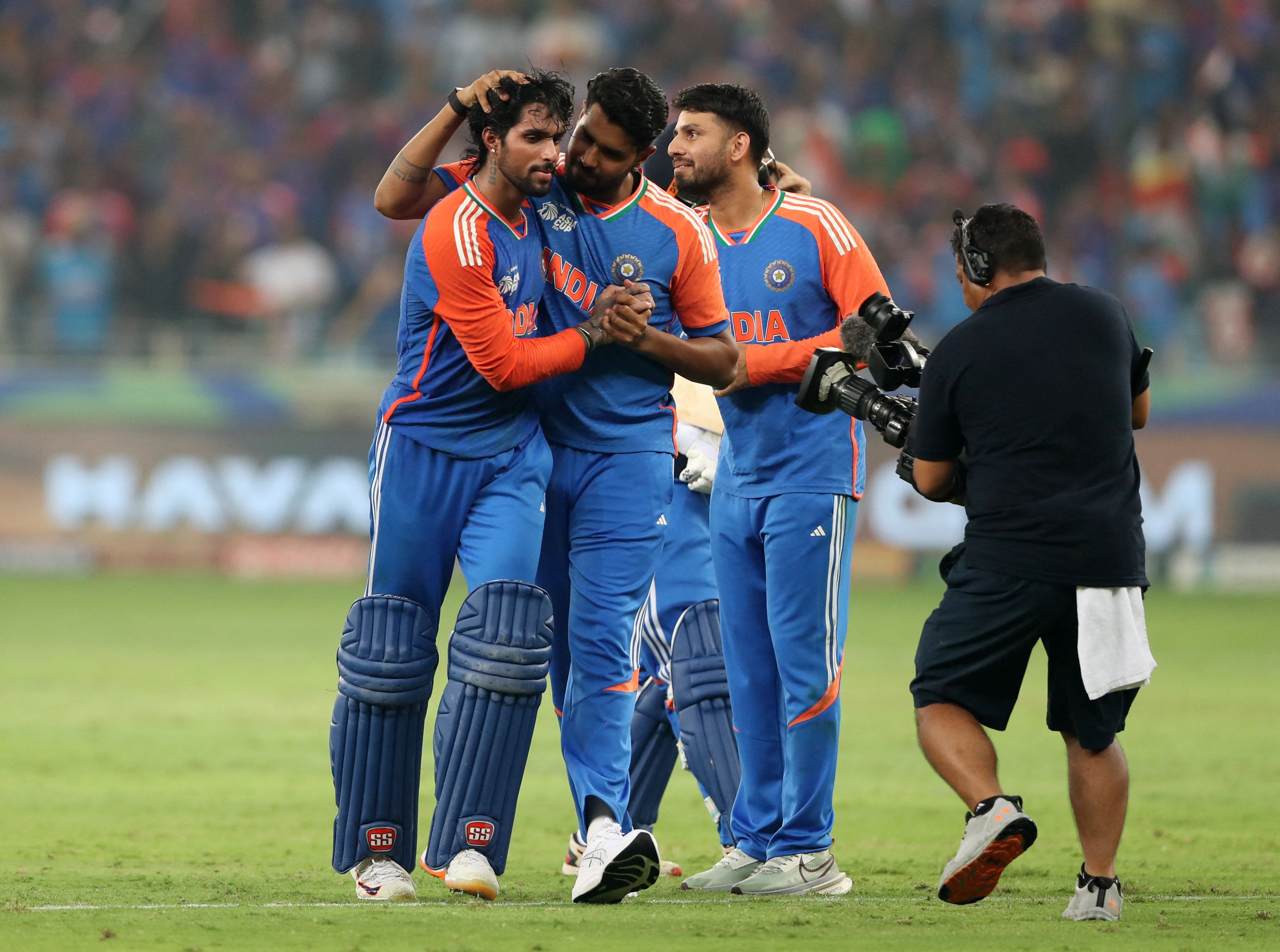 هندوستان با پیروزی مقابل پاکستان قهرمان جام کریکت آسیا شد