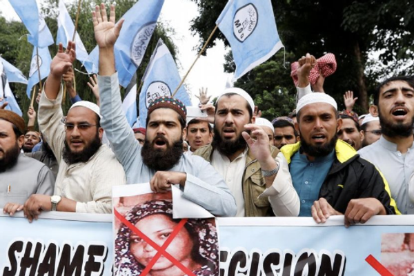 مسؤول في طالبان: على الشعب الباكستاني إسقاط الحكومة وإقامة نظام إسلامي