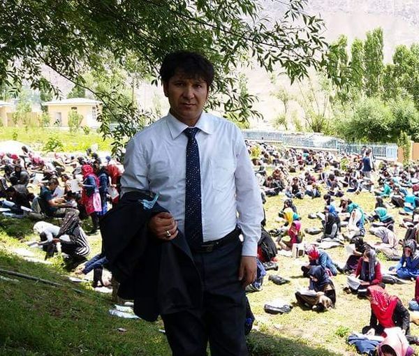 سخیداد سنگین، استاد دانشگاه بدخشان پس از ۱۷ روز از زندان طالبان آزاد شد