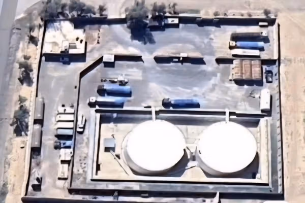 طالبان: پاکستان یک انبار سوخت را در قندهار بمباران کرده است