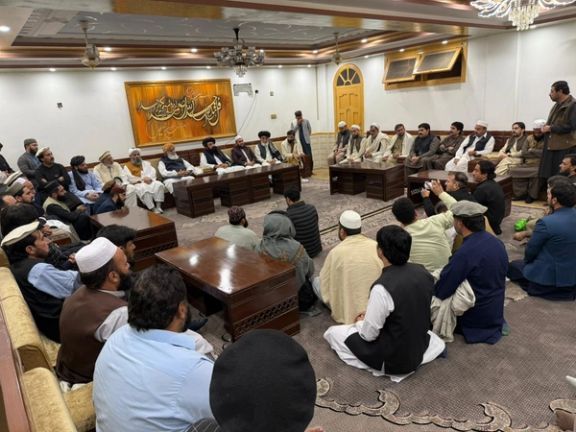 پاکستاني سوداګر وايي چې له افغانستان سره د لارو بندیدو سخت زیان ور رسولی