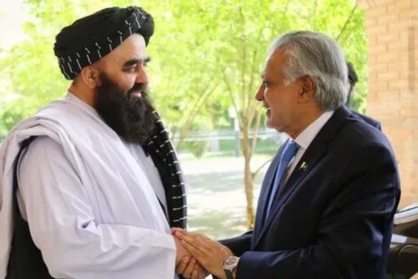 Taliban, Pakistani Foreign Ministers Head To Beijing For Trilateral Talks With China