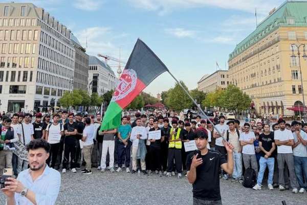 جرمني کې د پښتون ژغورنې غورځنګ: افغانستان د بېرته ستنېدو لپاره خوندي هېواد نهدی