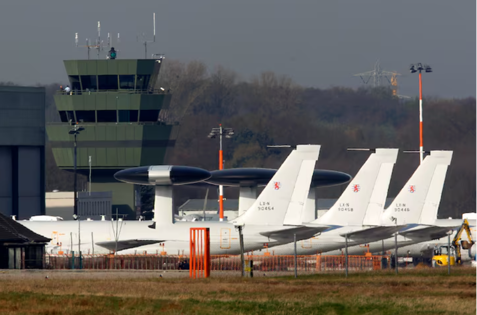 یک پایگاه هوایی ناتو در آلمان به دلیل 'تهدید احتمالی' سطح تدابیر امنیتی خود را افزایش داد
