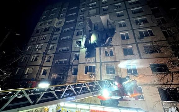 د روسیې ډرون الوتکو د اوکراین ډنیپرو ښار کې یو کس وژلی او ۱۰ نور ټپیان دي