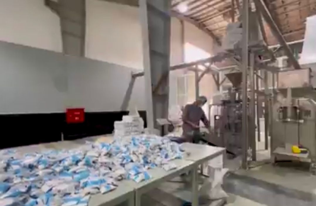 په بلخ کې د ۸ مېلیونه ډالرو په ارزښت د مالګې د تولید او پروسس کارخونه پرانیستل شوه