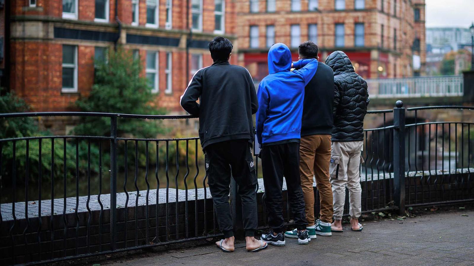 گزارش: ارزیابی نادرست سن، صدها کودک پناهجو در بریتانیا را در معرض سوءاستفاده قرار داده است