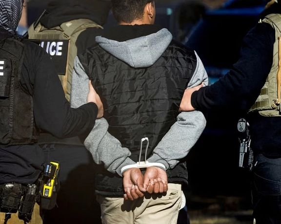 الولايات المتحدة تعتقل طالباً أفغانياً مصاباً بسرطان الدماغ وتنقله إلى مراكز الاحتجاز