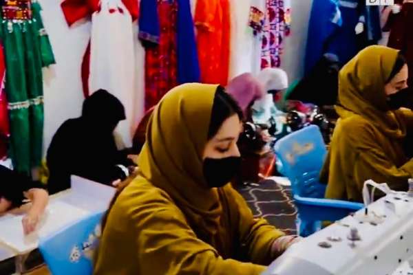 ملګري ملتونه: په کندوز کې ۷۰ ښځو او نجونو ته د اقتصادي فعالیت زمینه برابره شوې ده