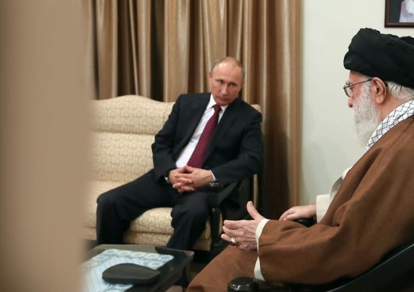 رویترز: پوتین از خامنه‌ای خواست در پاسخ به اسرائیل از مرگ غیرنظامیان اجتناب کند