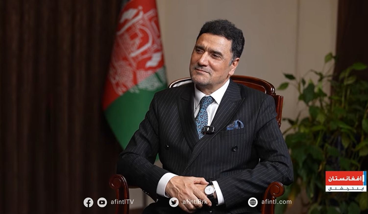 سفیر افغانستان در دوشنبه می‌گوید پیشنهاد همکاری با طالبان را رد کرده است